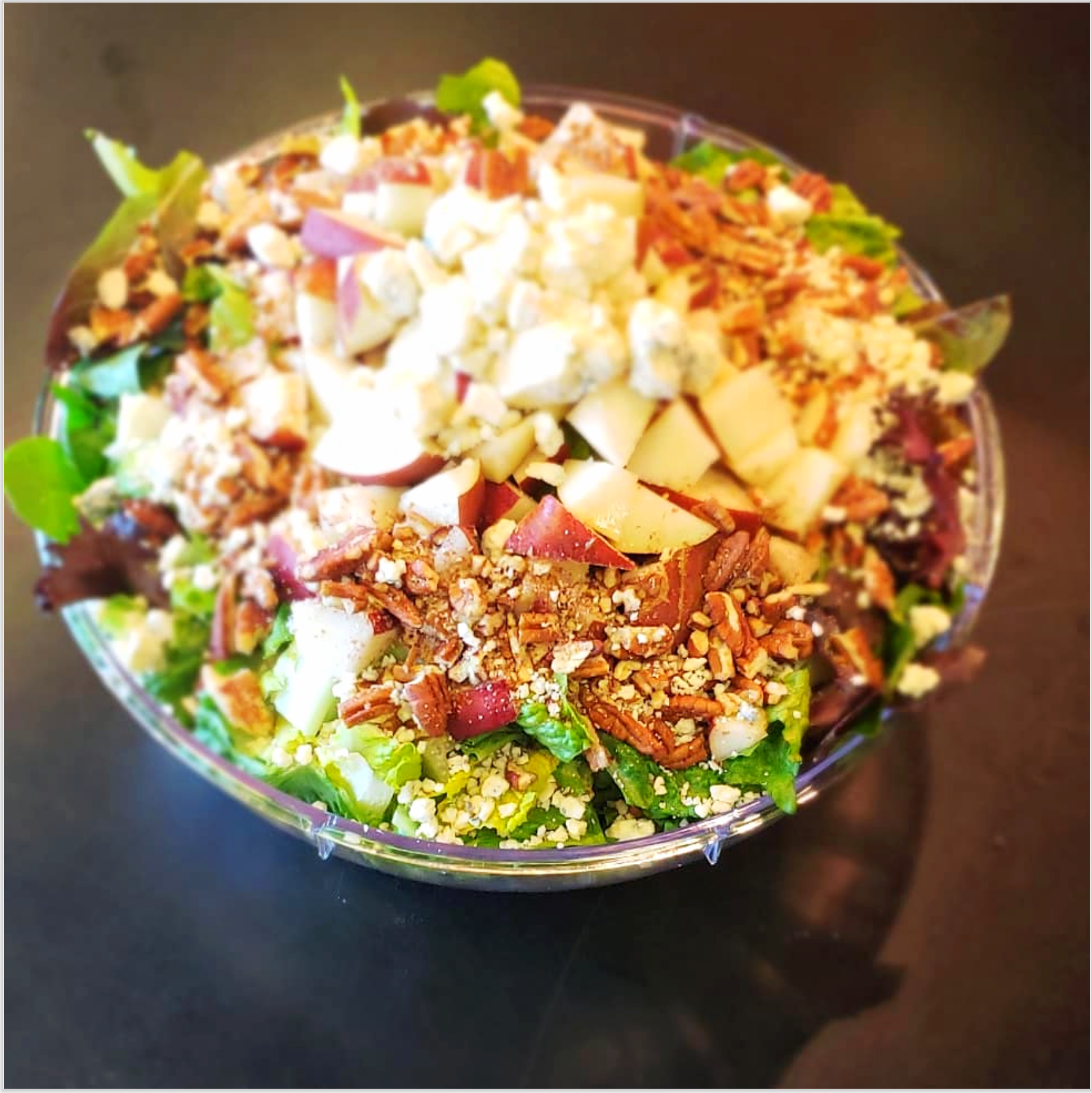 Pear Gorgonzola Pecan Salad