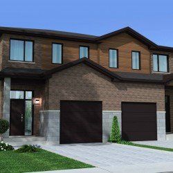 Maisons de ville en briques et en bois à deux étages avec portes sombres et portes de garage, par une journée ensoleillée.