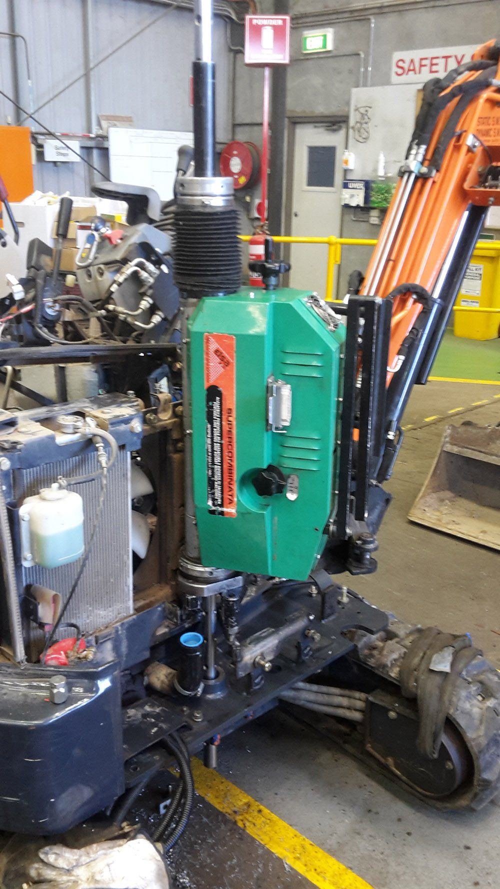 Excavator Repair — Gold Coast, Qld — PCS Engineering Pty Ltd