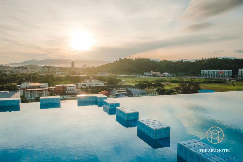 Aru Suites Infinity Pool + Airport View