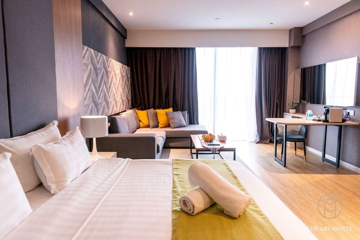 King Studio Sea View Deluxe Room