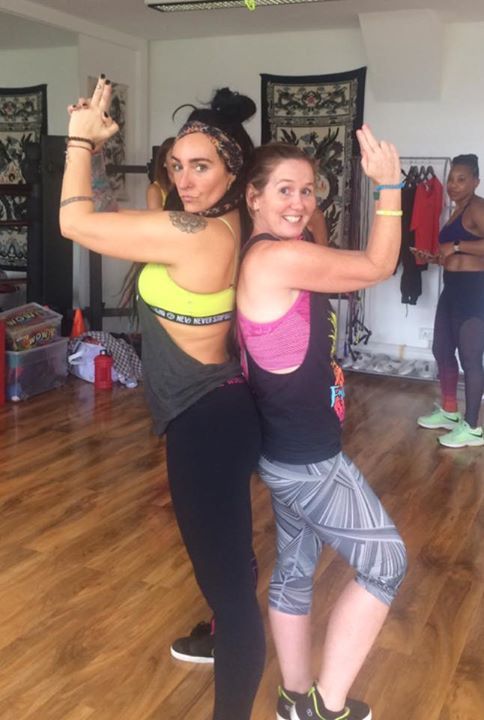 www.altonzumba.co.uk Kate Sadler & Zumba Zes Donna