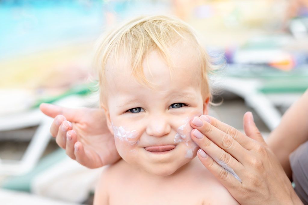 How Do I Choose Sunscreen for My Baby?