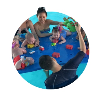 Join our infant swim classes for early water exposure & caregiver-child bonding. Introduce your baby to an aquatic environment with Swim N Splash.