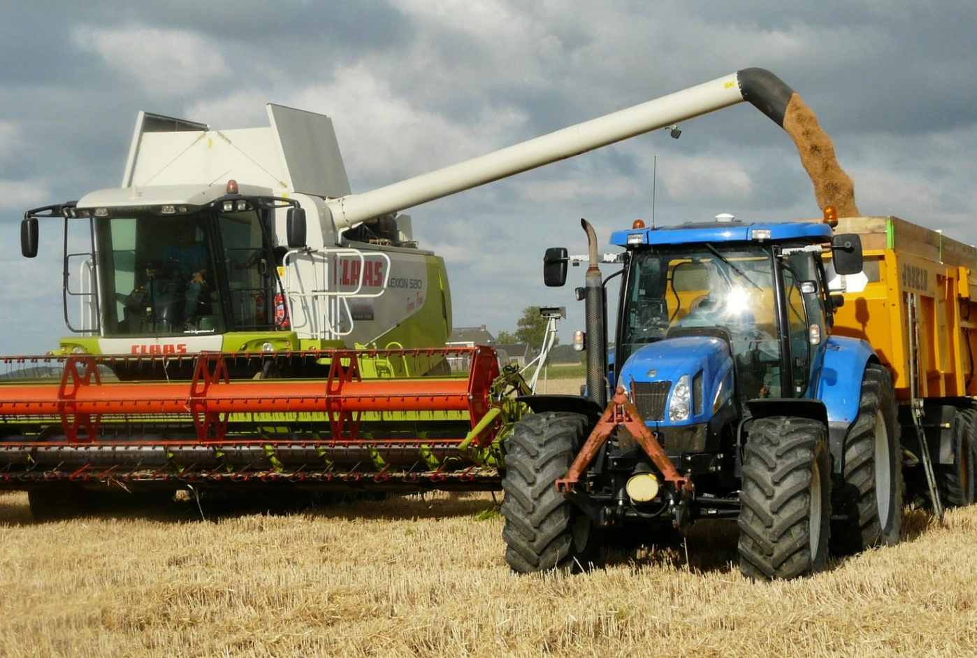 Agricultural machinery ECU tuning files – tractor calibration solutions