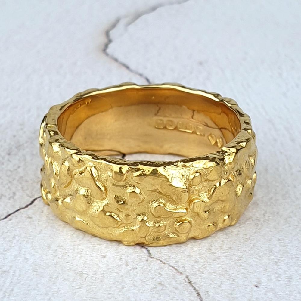 22ct gold nugget textured band