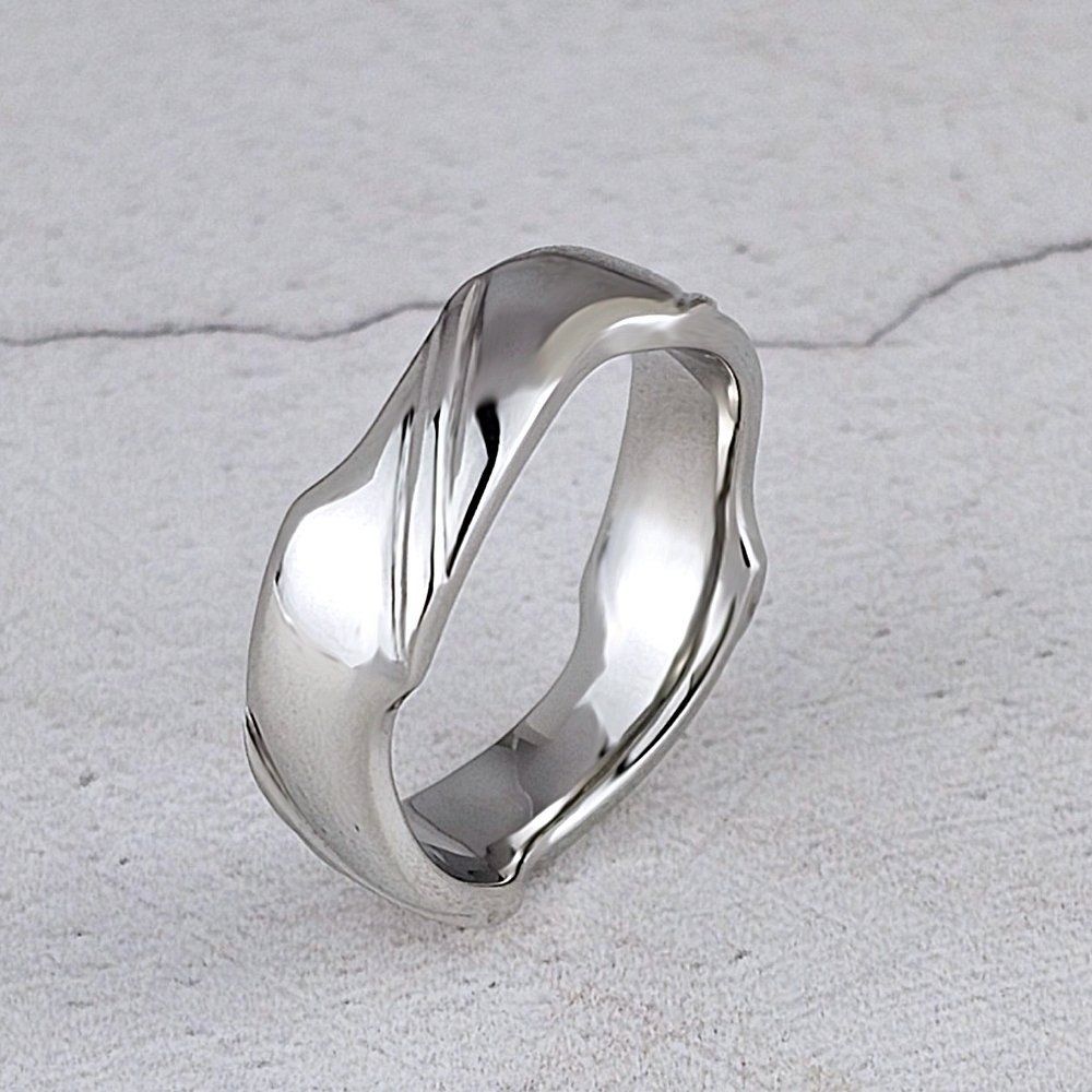 carved platinum wedding band