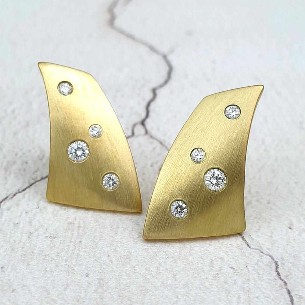 Bespoke 18ct yellow gold Sail earrings