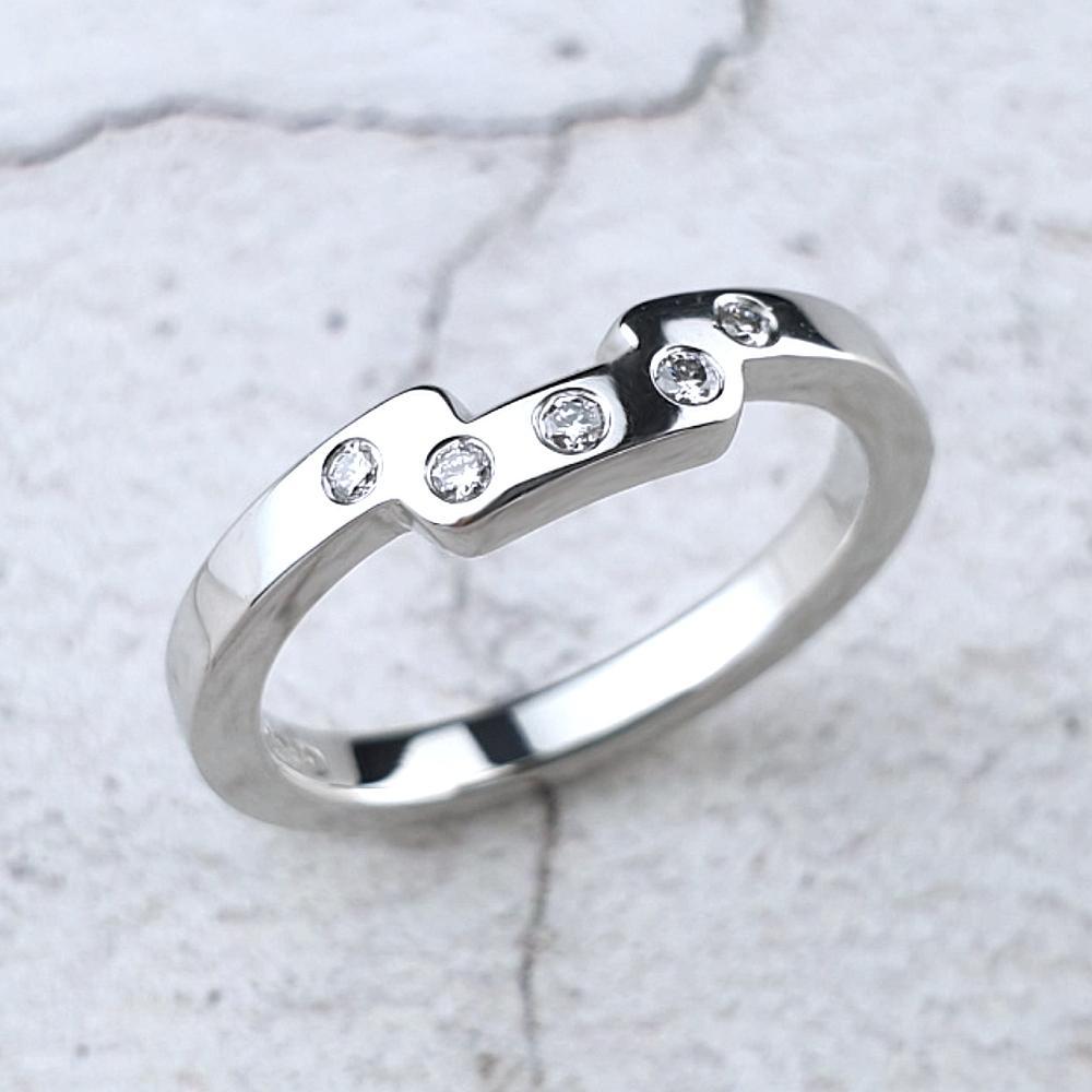 Fitted wedding rings