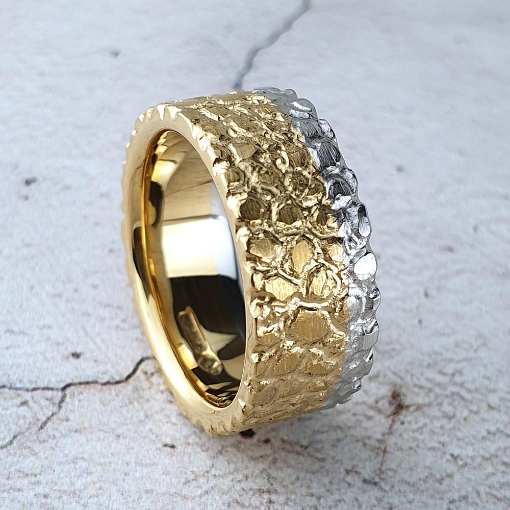 Wide 22ct gold band combined with a narrow band of platinum