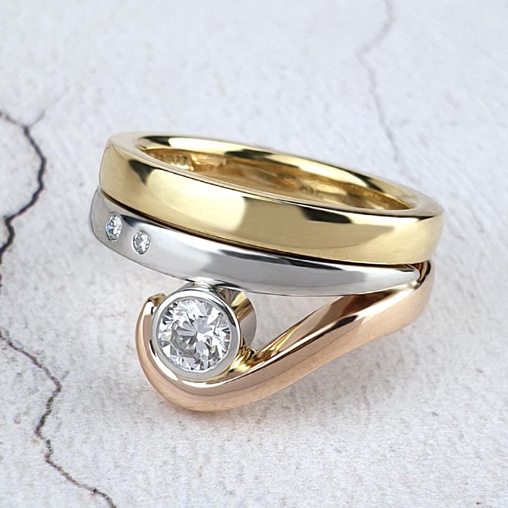 Platinum and yellow gold with red gold wedding band