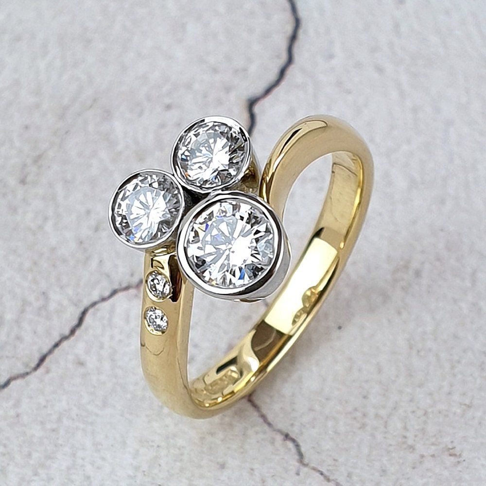 asymmetric trefoil diamond ring