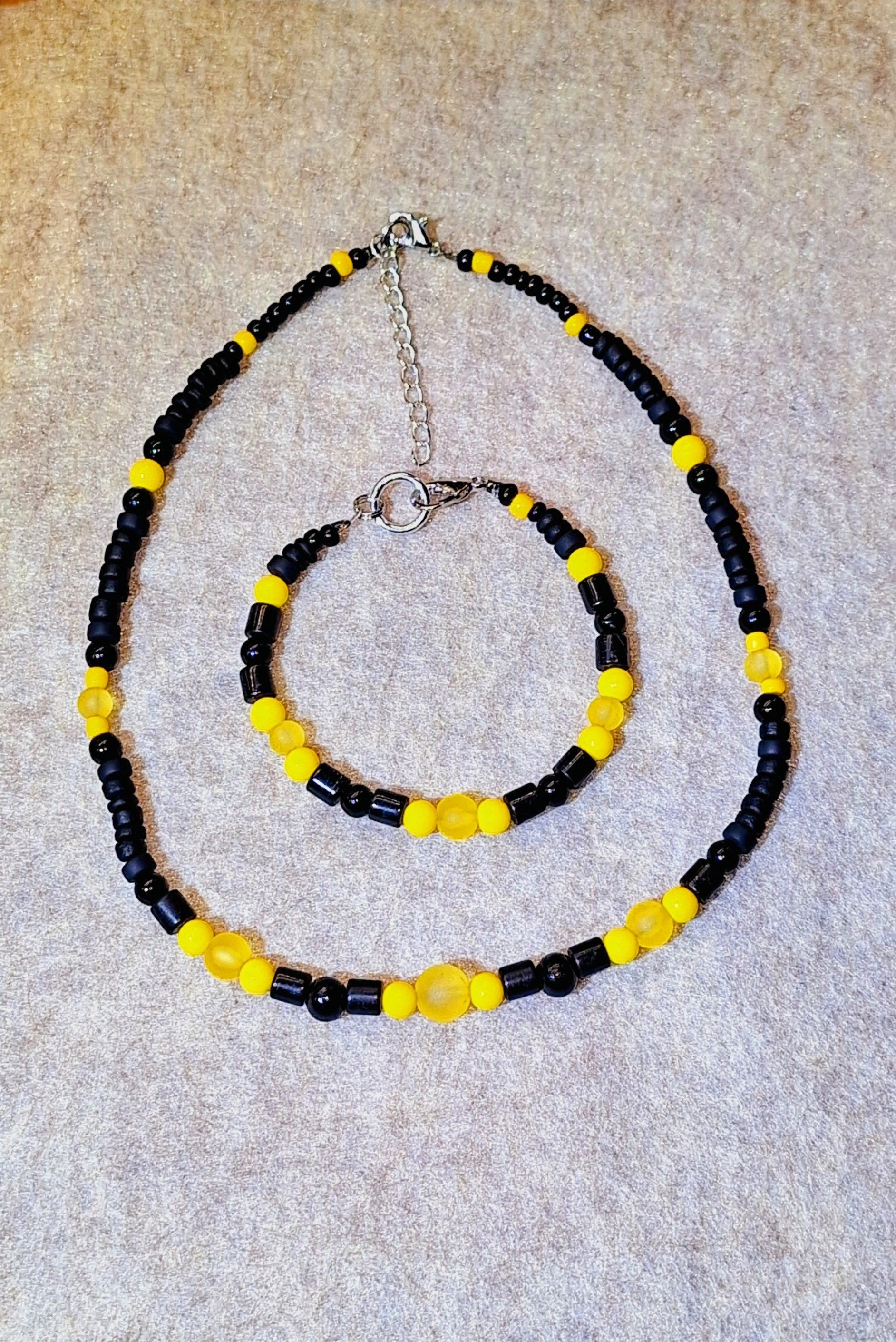 Native neck/wrist set Yellow