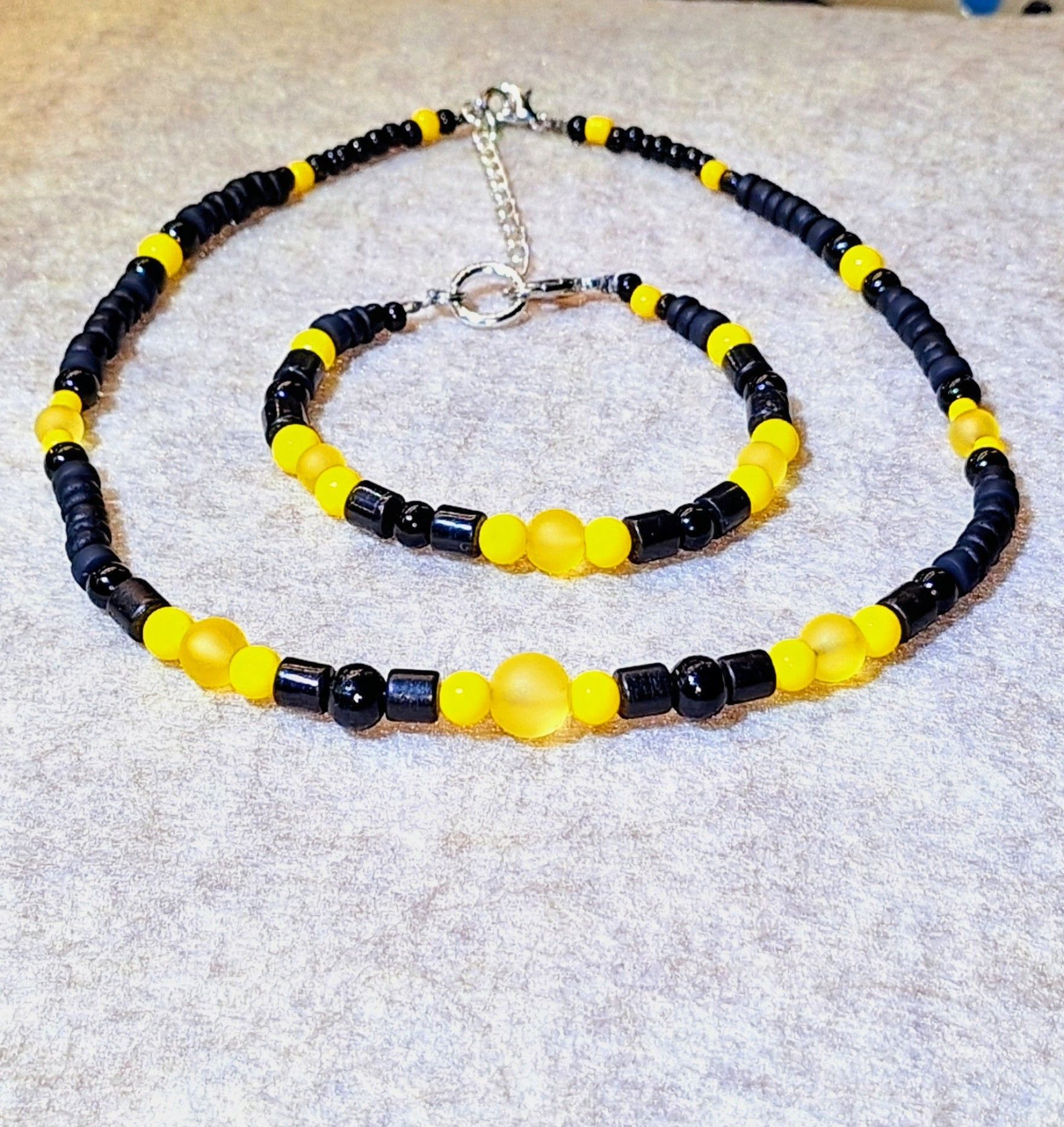 Native neck/wrist set Yellow