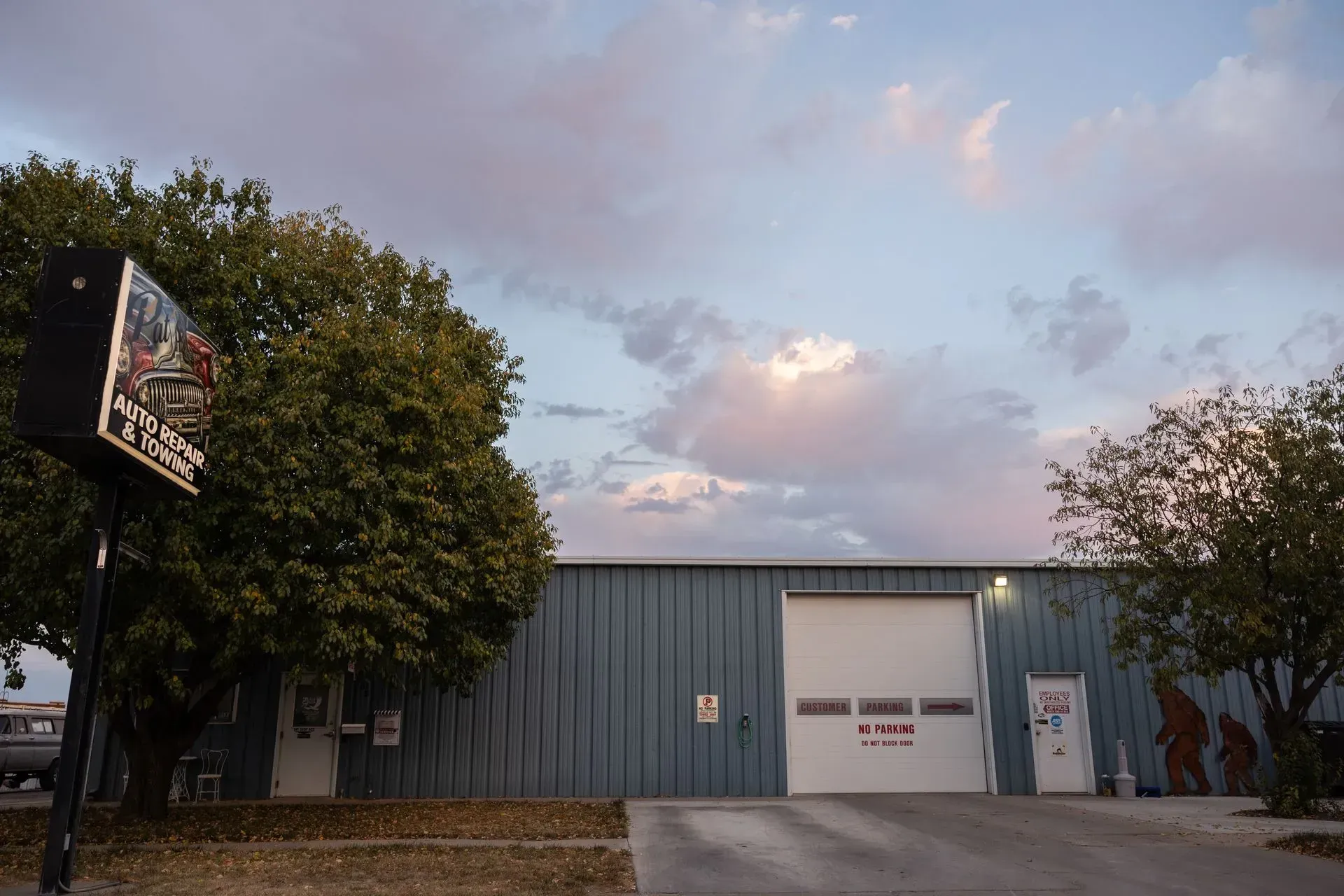 Our garage in Hastings, NE underneath of a cloudy sky | Pat's Auto Repair & Towing