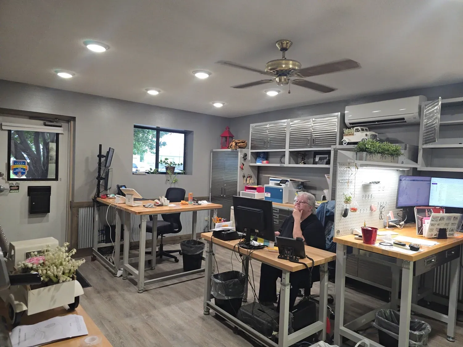 Vicki sitting at front desk of our office | Pat's Auto Repair & Towing