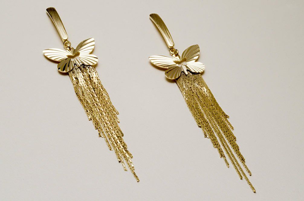 Brinco Folheado a Ouro de Borboleta - Daruma Bijuterias