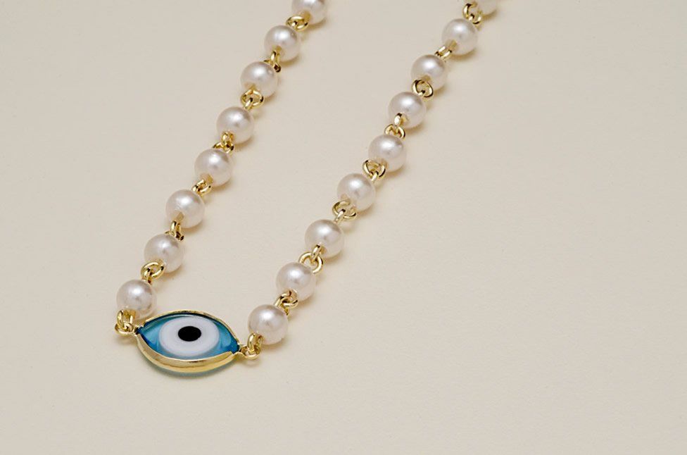 Colar Folheado a Ouro com Pingente de Olho - Daruma Bijuterias