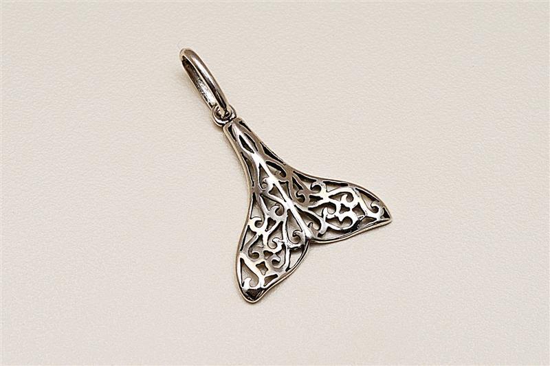 Pingente Rabo de Baleia em Prata - Daruma Bijuterias