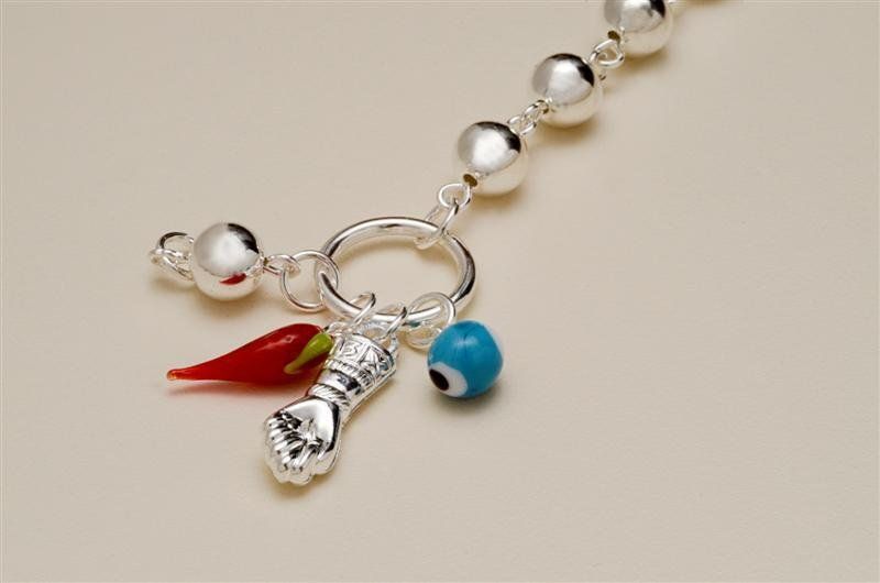 Pulseira de Bolas Folheada a Prata com Pingentes - Daruma Bijuterias