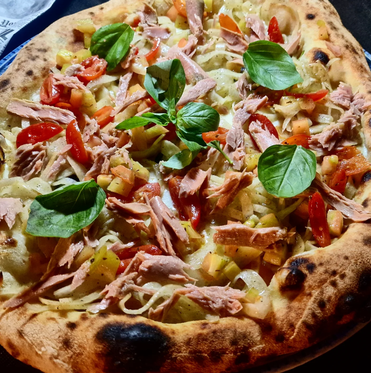 pizza con mozzarella di bufala