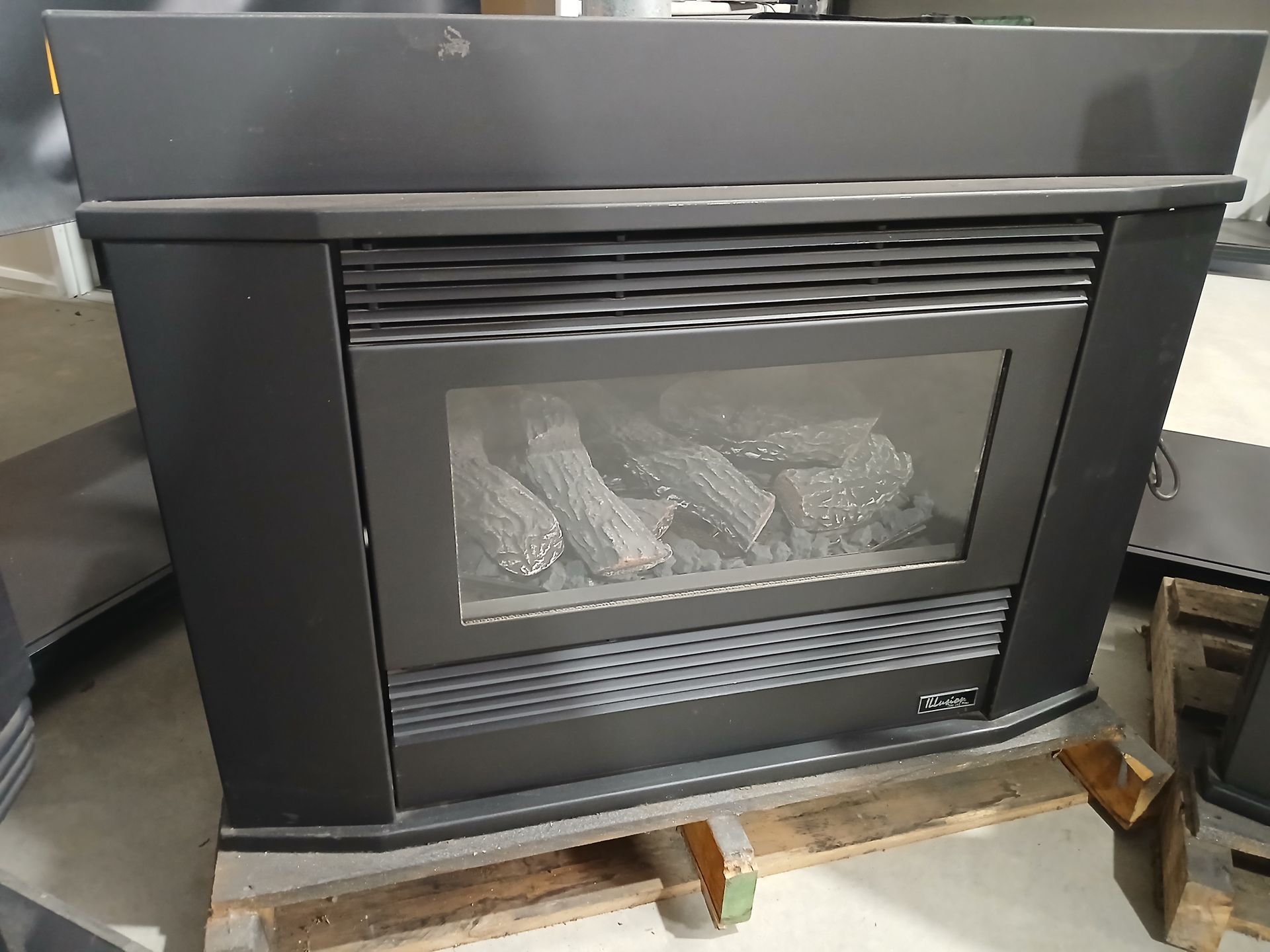 Esprit 62 Inbuilt fireplace NG