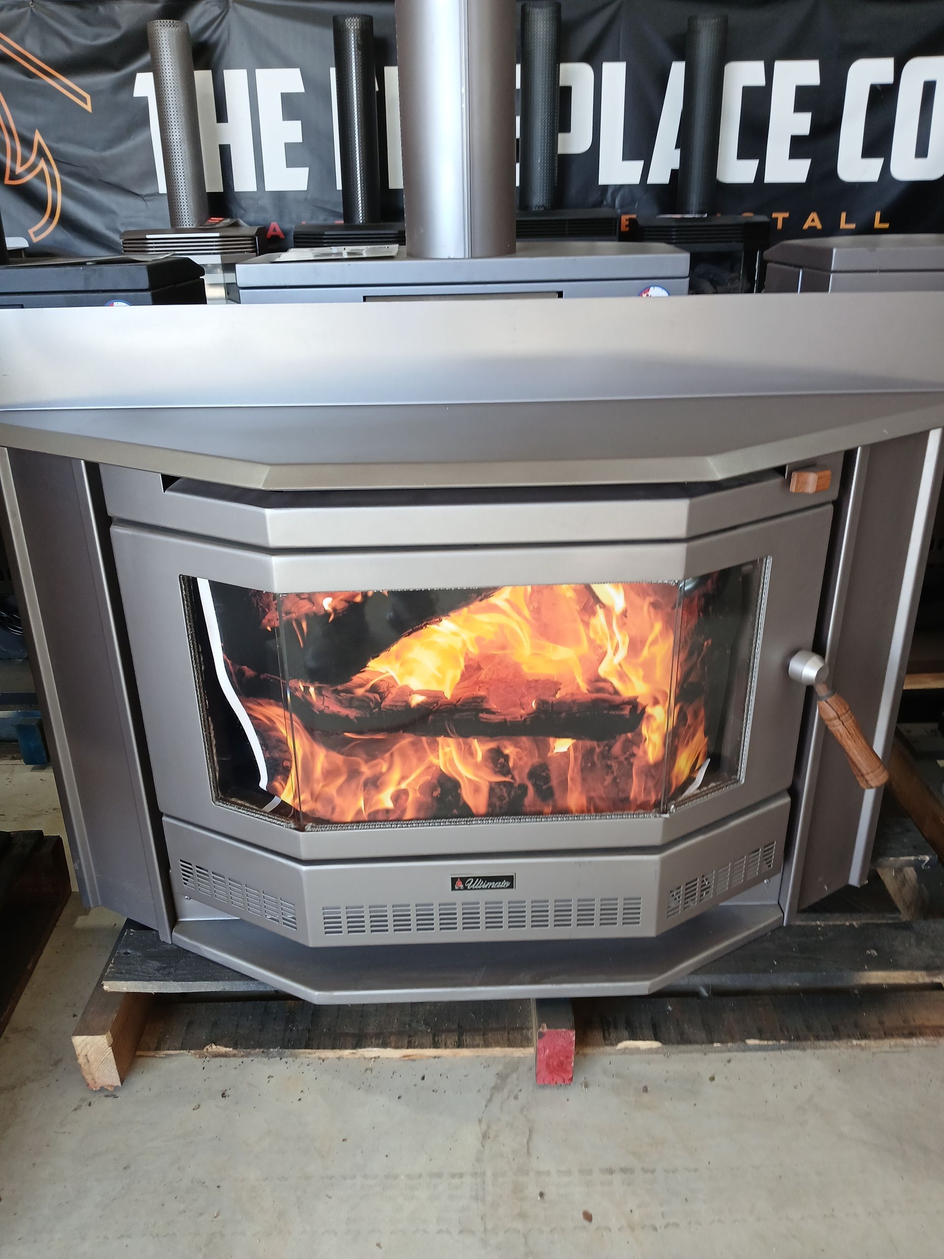 Elite 29 inbuilt log fire