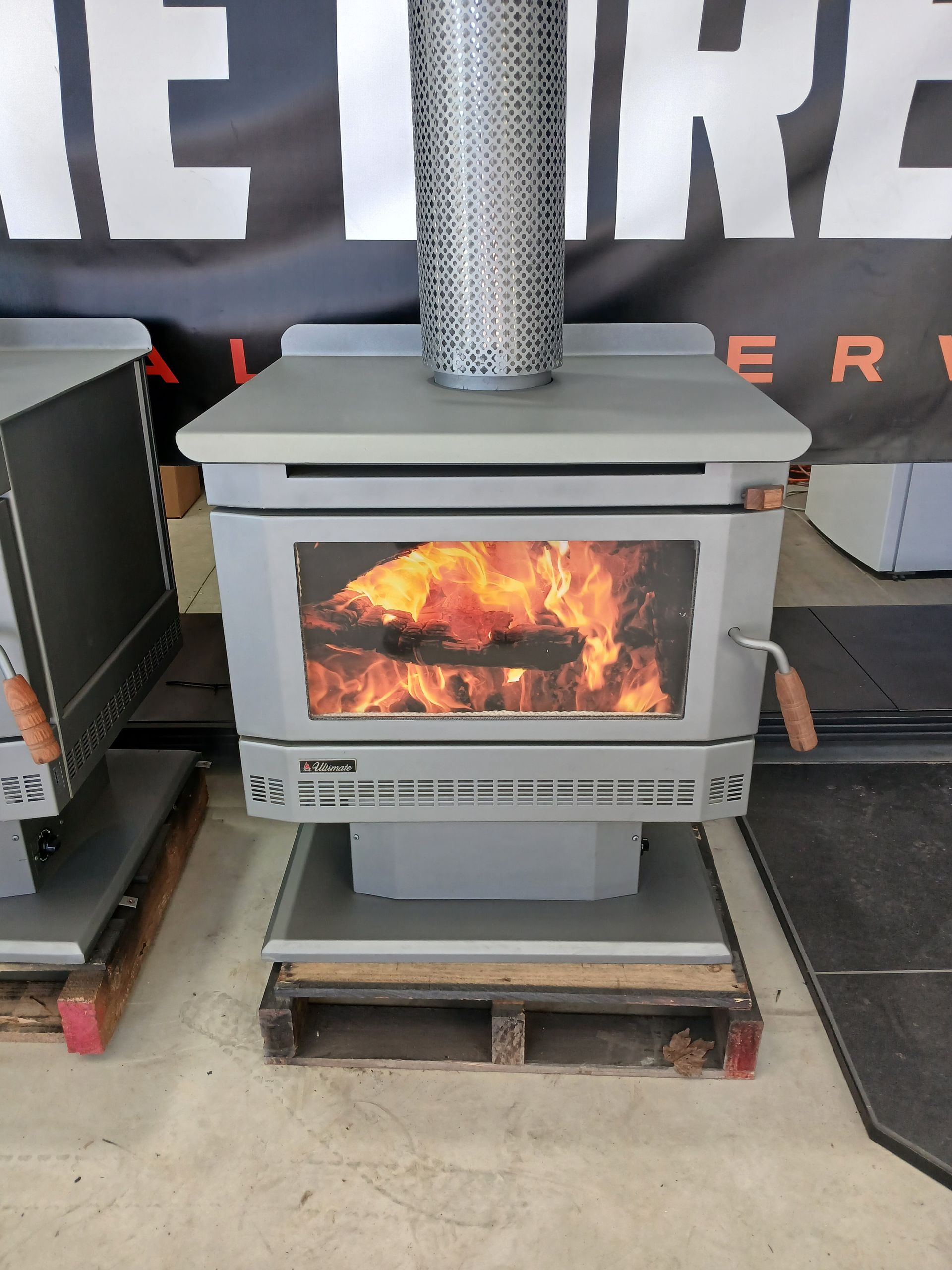 Supreme 18 freestanding log fire