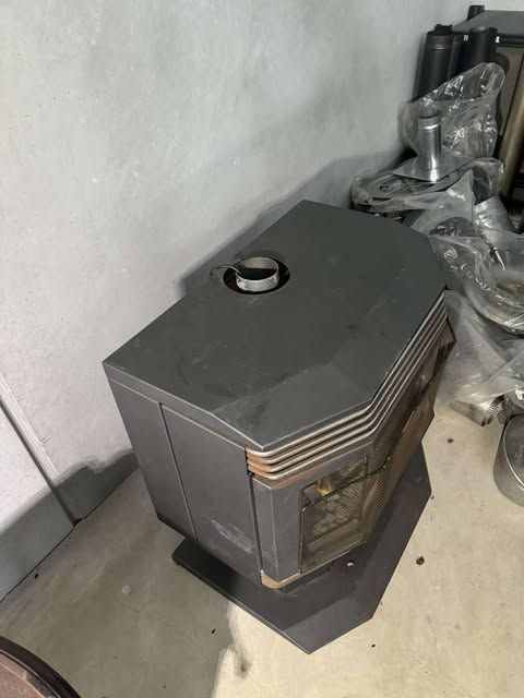 second hand - old illusion gas heater
