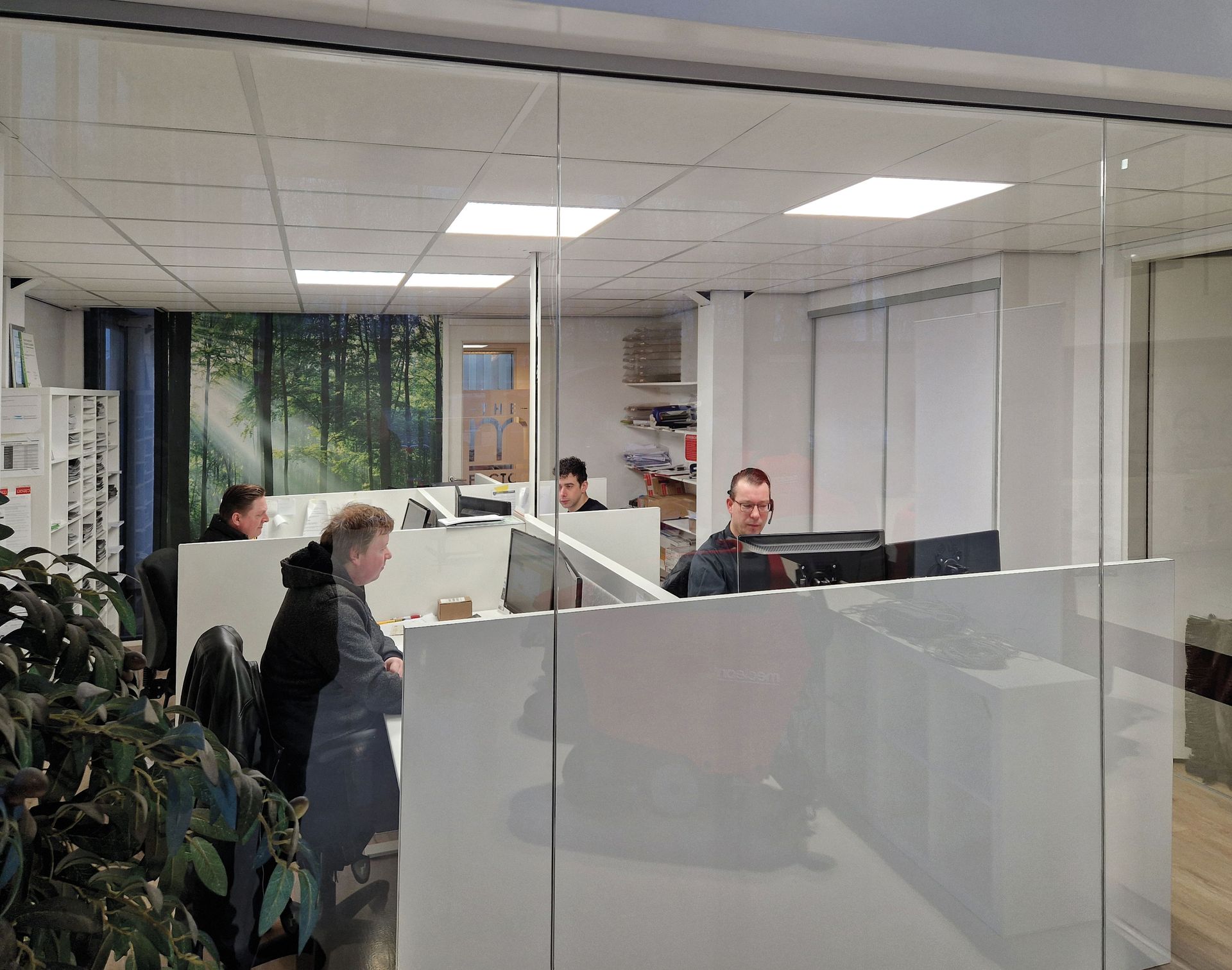 Meclean Division après-vente de machines de nettoyage professionnelles