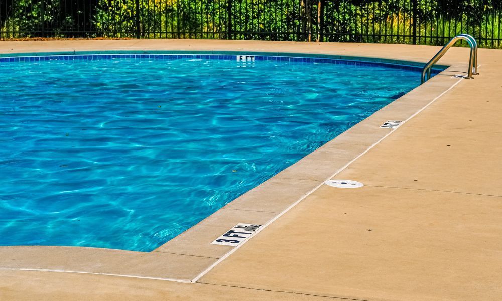 Tips for Maintaining Your Concrete Pool Deck