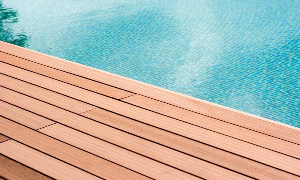 5 Signs It’s Time for Pool Deck Resurfacing