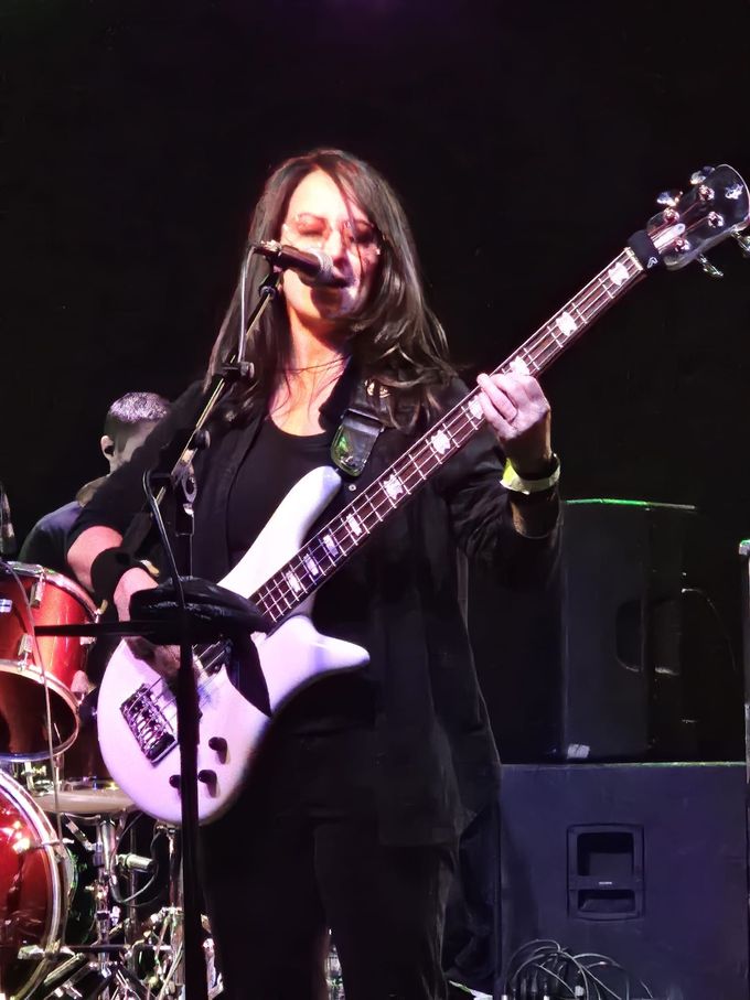 The Divas Band, Terri Avella
