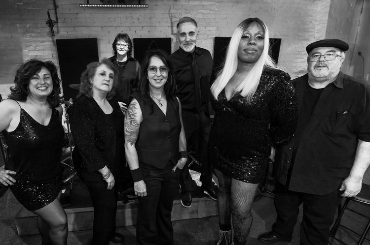 The Diva's Band Live