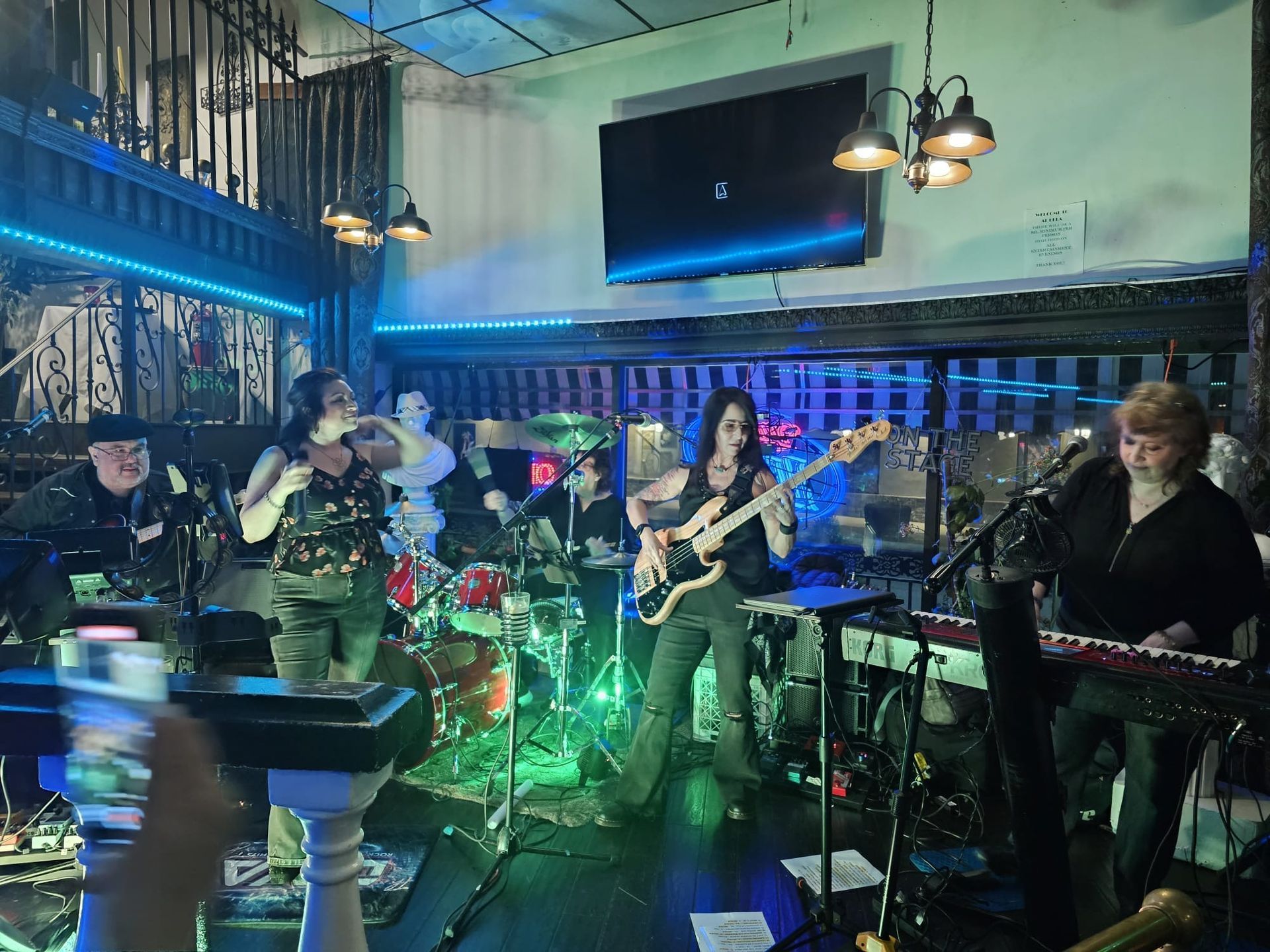 The Divas Band Live