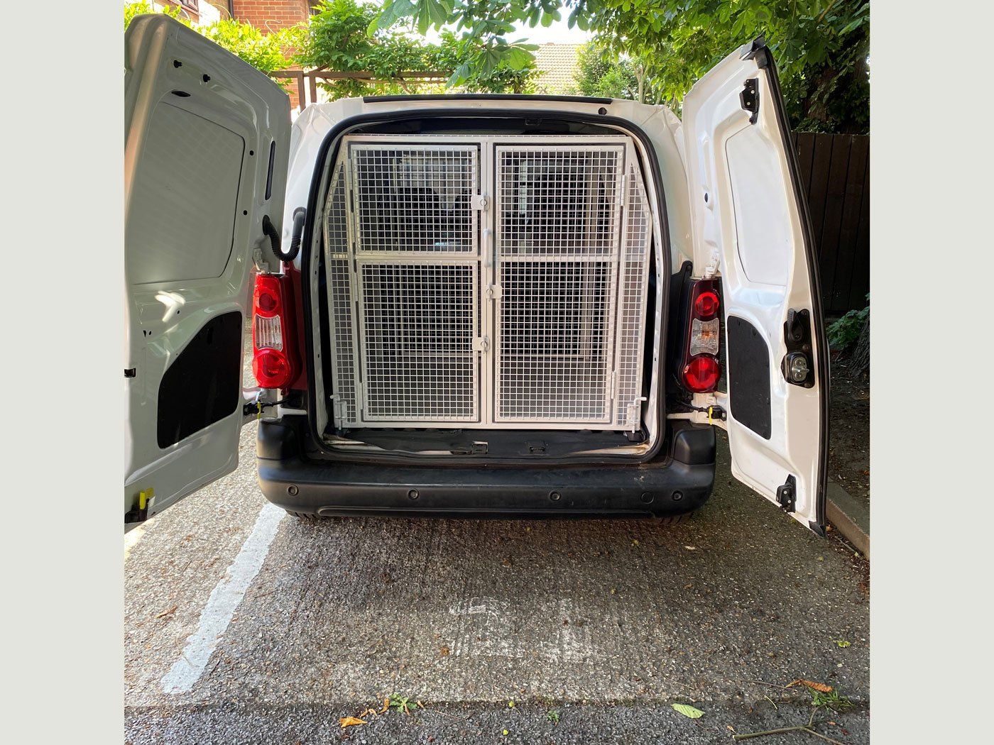 Chrissies Pet Taxi Service