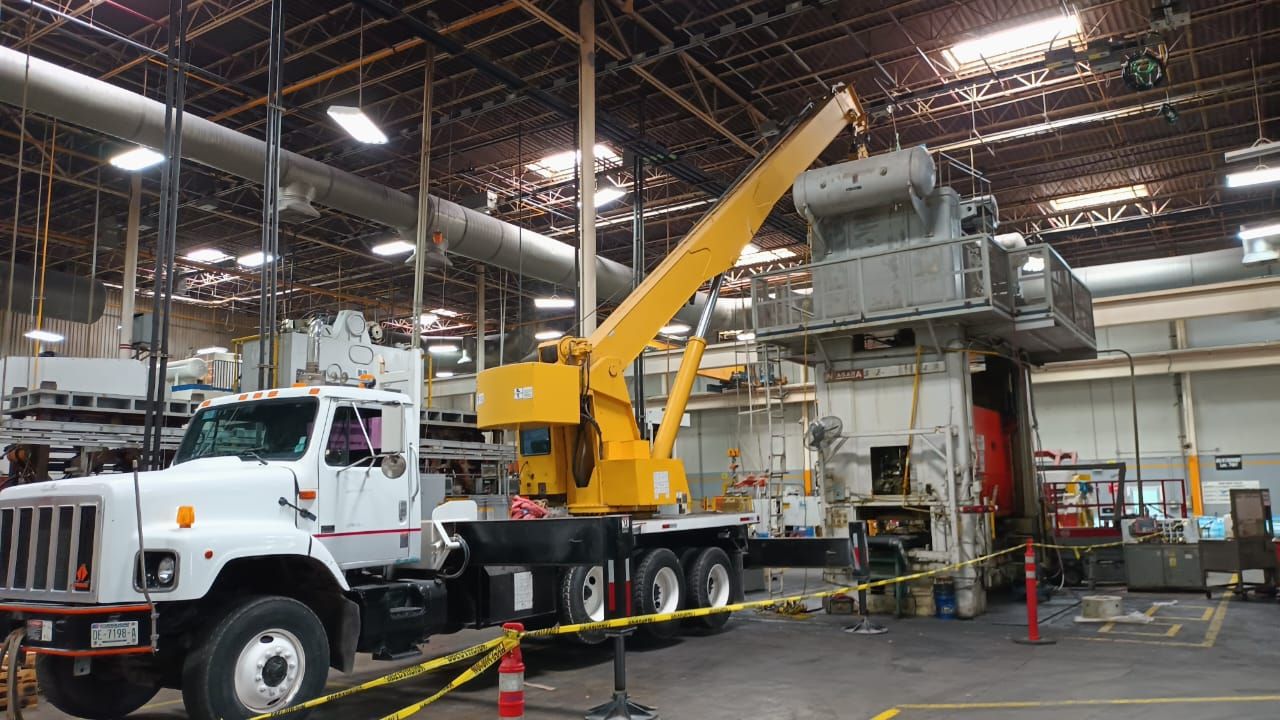 GRÚAS JBA - movemos equipos