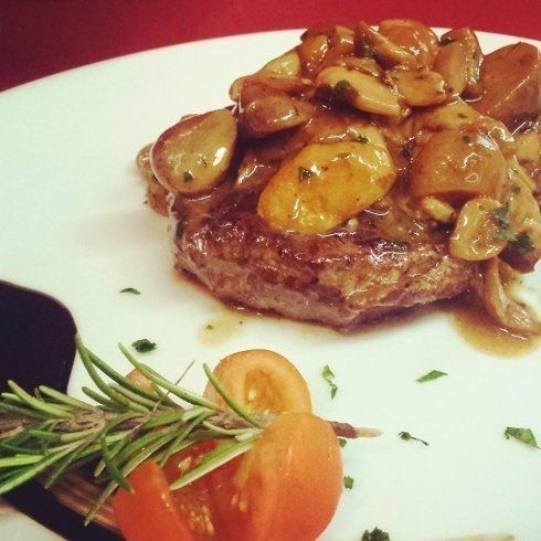 Bistecca con patate al forno