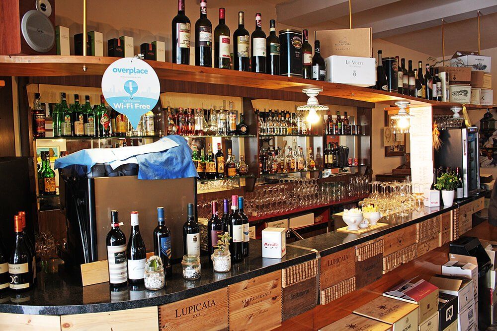 Bancone bar di un ristorante