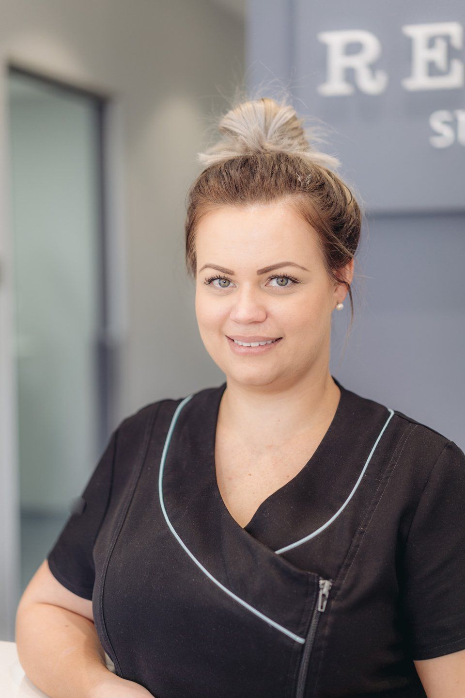 refresh smile dental assistant