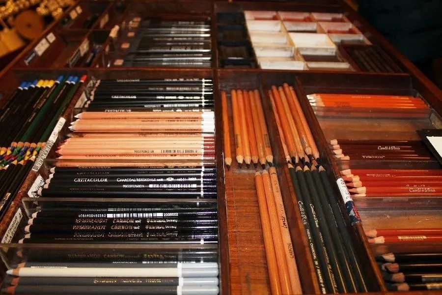 Negozio di belle arti 01