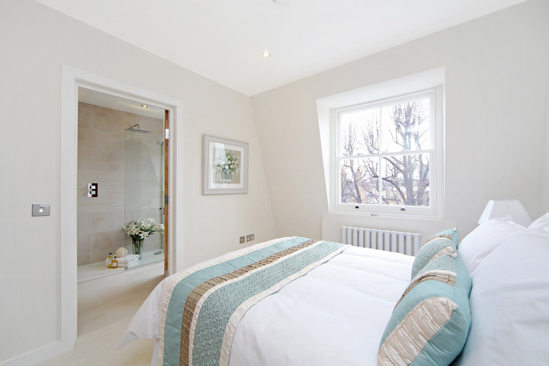 Fulham modern bedroom ensuite