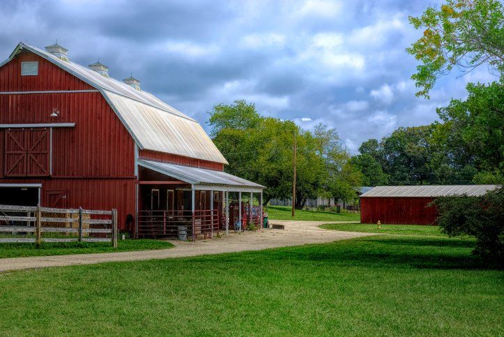 Red Barn — Dothan, AL —  Woodpile Inc The