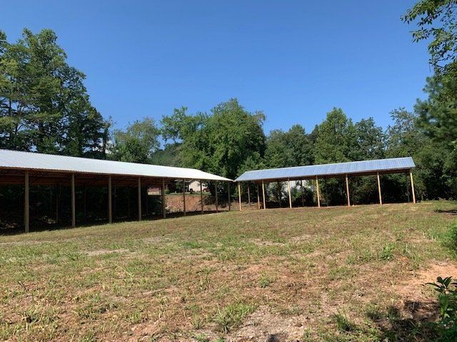 Long Open-style Garage ─ Canton, North Carolina ─ Shane Willis Construction