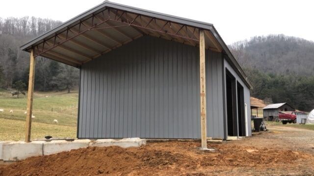Combination Garage Sideview ─ Canton, North Carolina ─ Shane Willis Construction