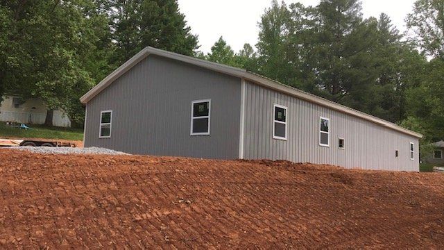 Gray Garage ─ Canton, North Carolina ─ Shane Willis Construction
