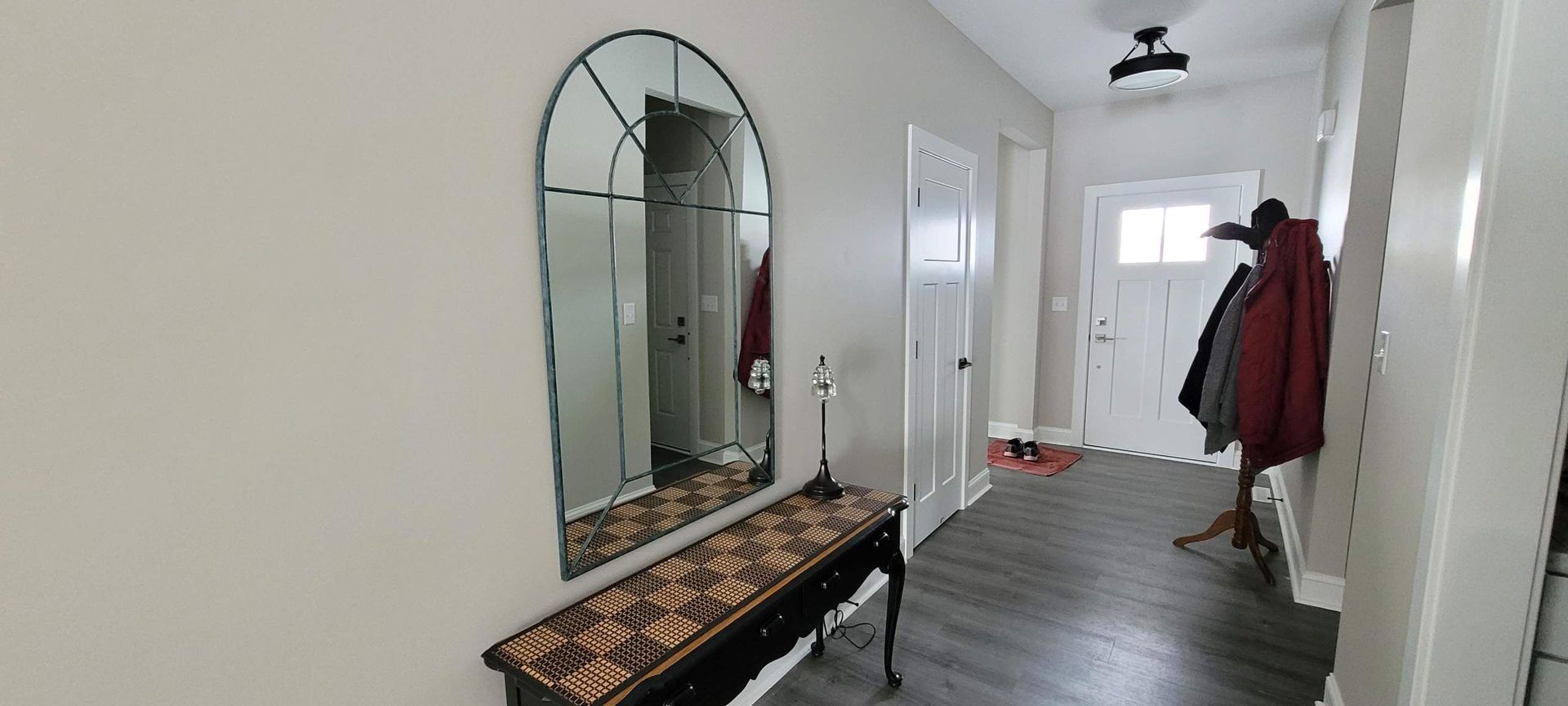 Other Wall Hangings, Heavy Mirrors, pictures, TV wall mounting, hung on a wall or ceiling Boardman, OH