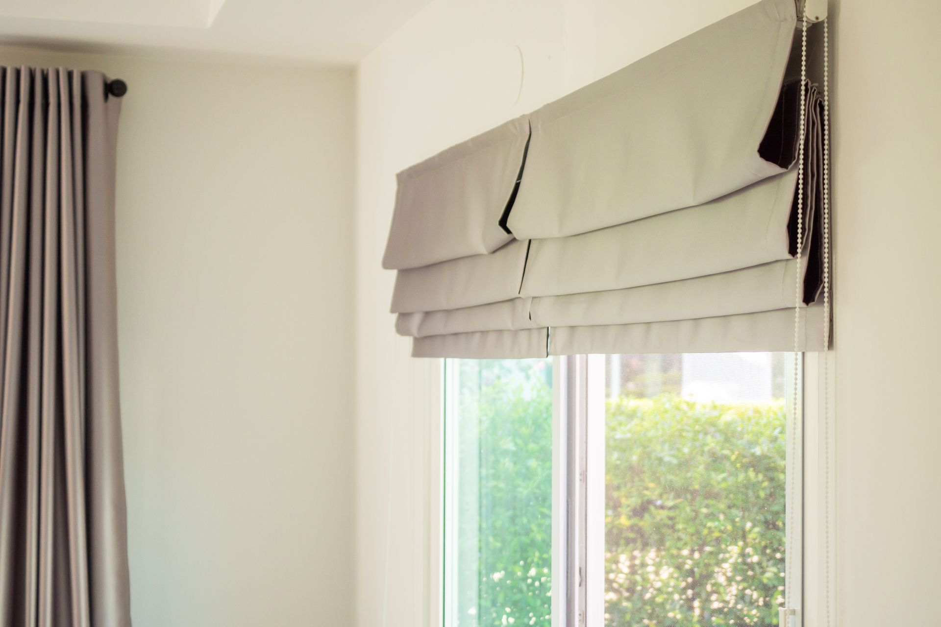 Installing and repairing roman shades in Youngstown, Poland, and Canfield, Ohio