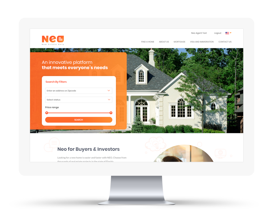 Sul monitor di un computer viene visualizzato il sito web di un'agenzia immobiliare.