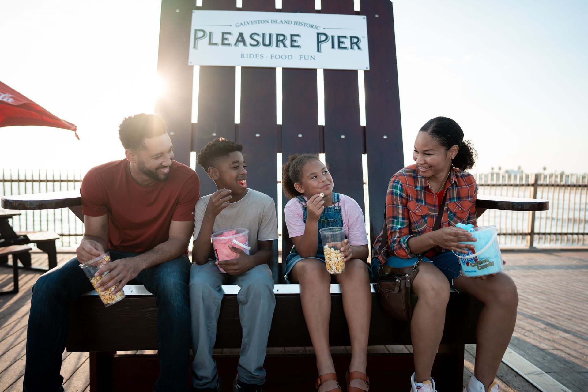 Family and kids at Galveston Pleasure Pier